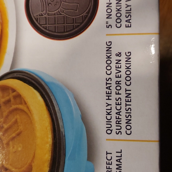 NIB - MyMini Snowman Waffle Maker - Picture 4 of 8